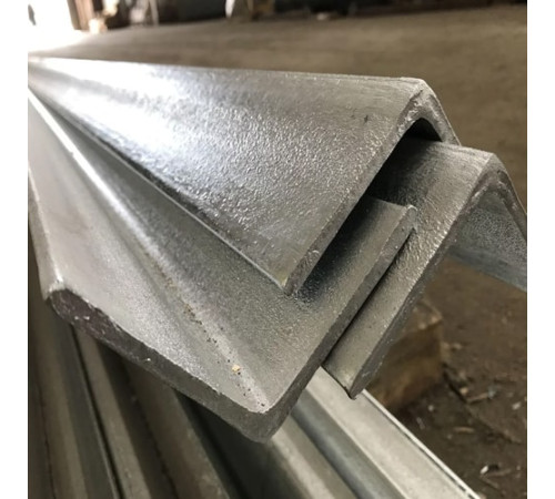 Оцинкованные уголки в Жодино от Спецметаллстрой